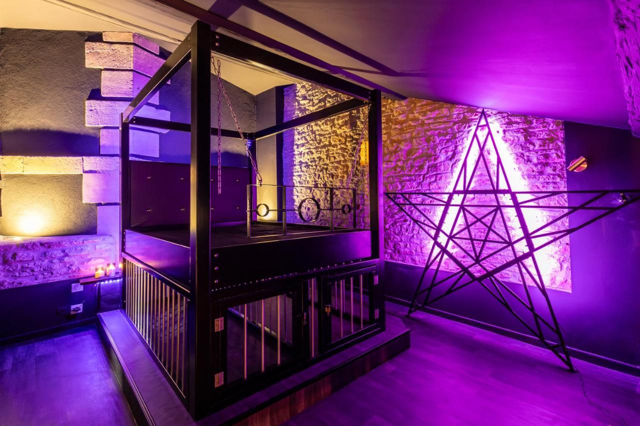 Cherie Cherry - Romantic And Bdsm House Briey Exterior photo